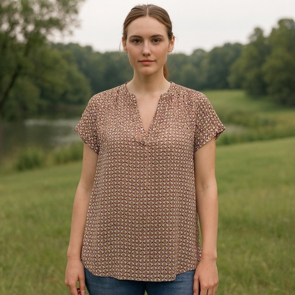 Anthropologie Pleione Geometric Print V Neck Blouse Women‎ M Short Sleeve Top